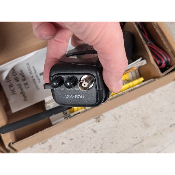 Pair Maxon HCB-10C 40 Channel CB Transceiver Radio Handheld - Picture 7 of 12